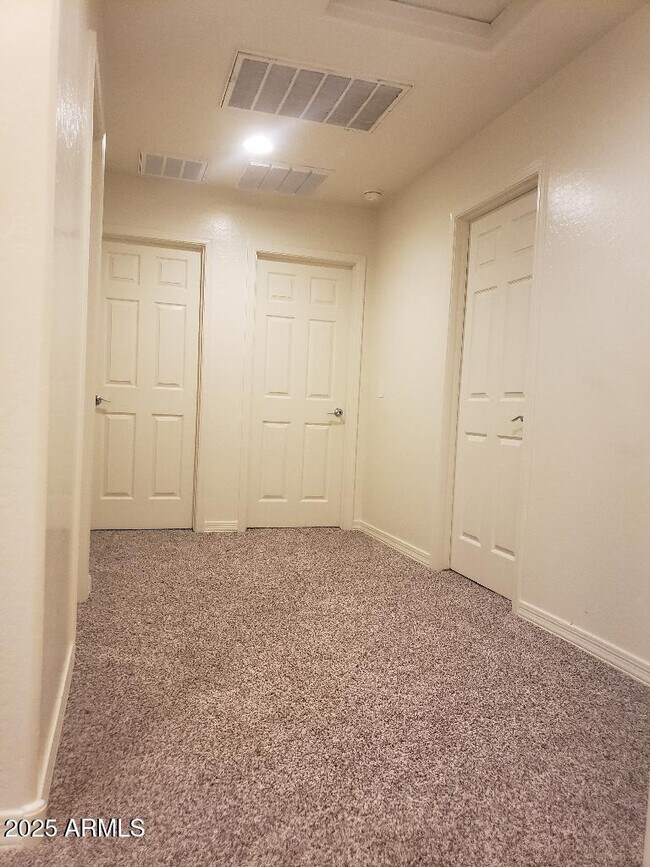 Building Photo - 5750 W Raymond St