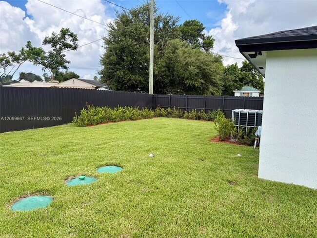 Building Photo - 2420 NW 154th St