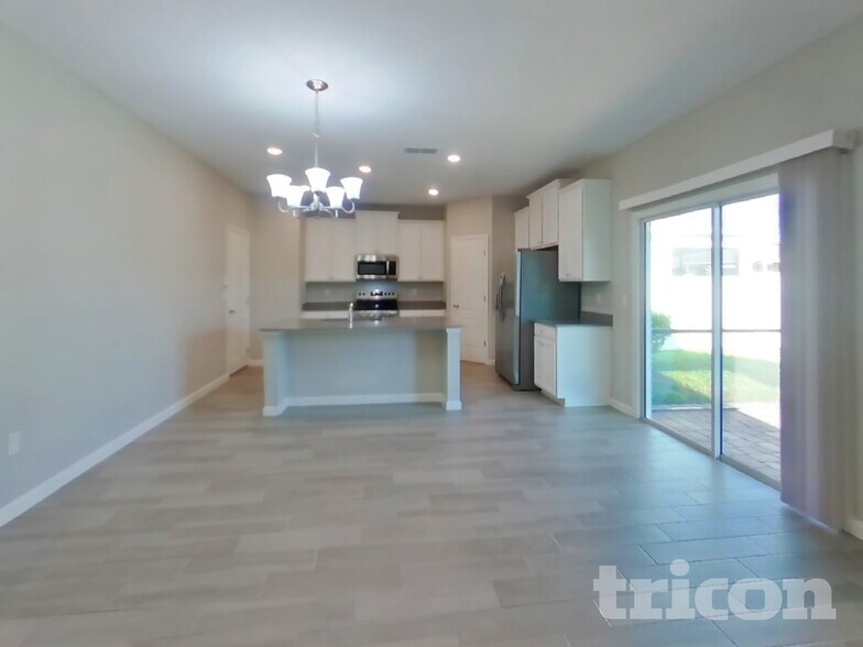 Building Photo - 9762 Lemon Grass Ln