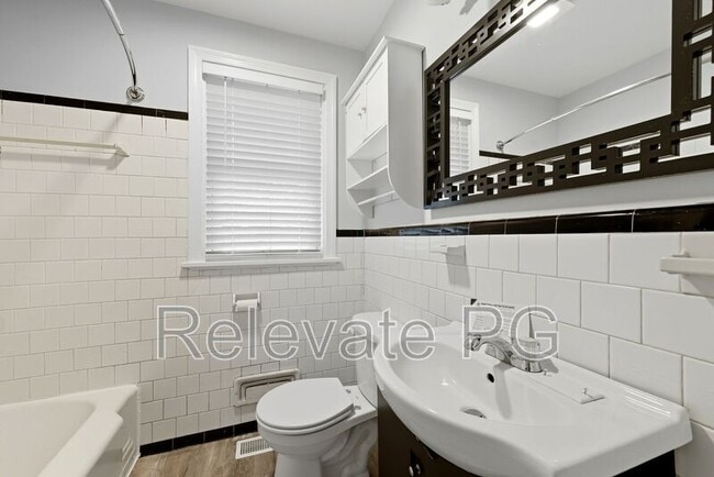 Building Photo - 8803 Weldon Dr