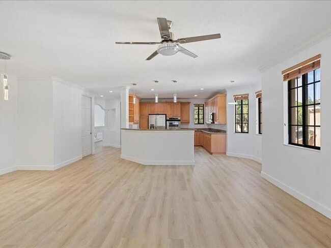 Building Photo - 2798 Center Ct Dr