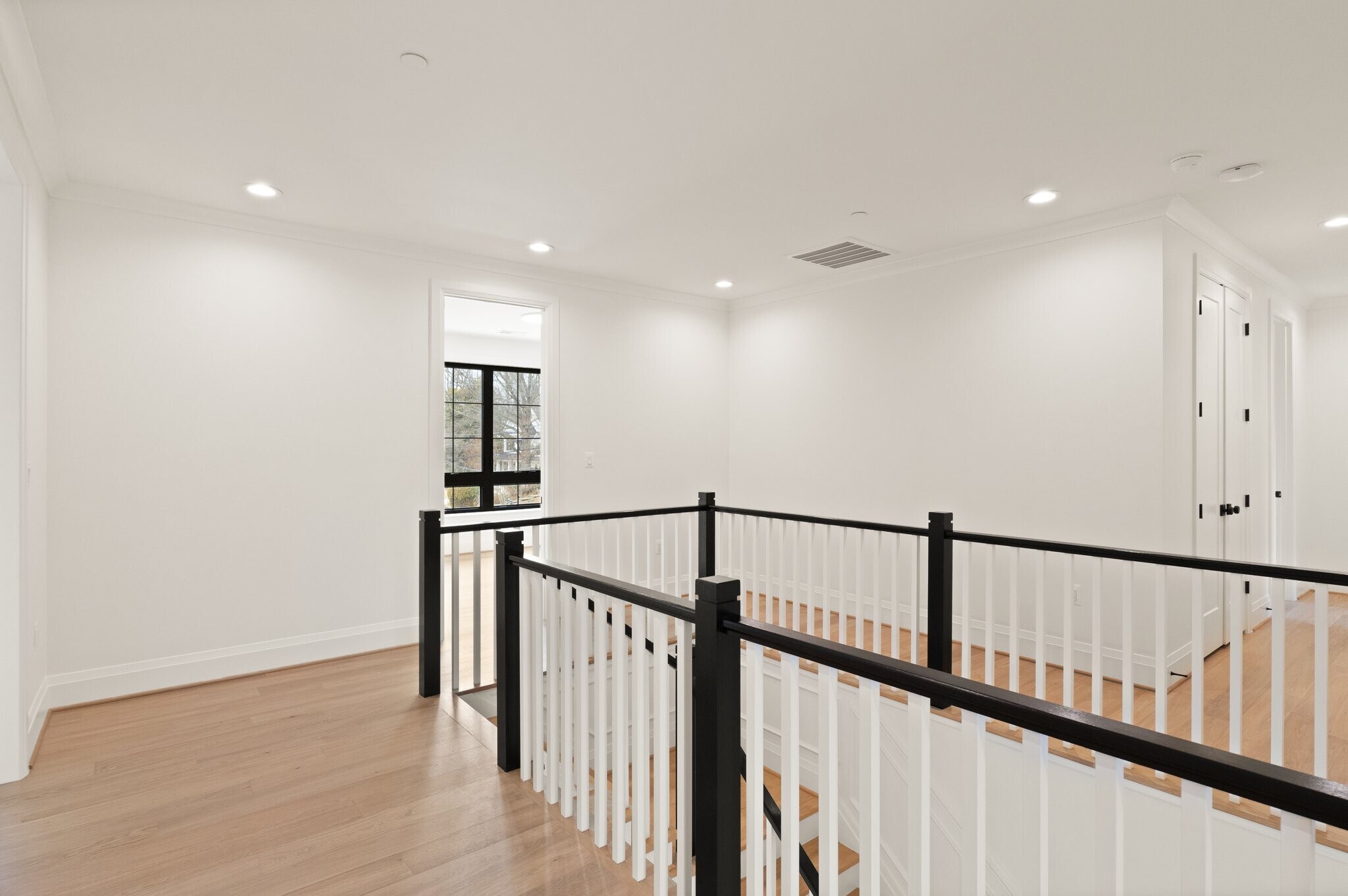 Building Photo - 8309 Loring Dr