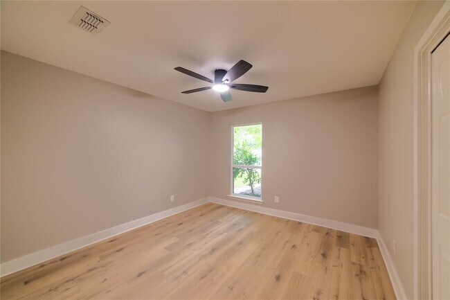 Building Photo - 7300 Fred Morse Dr