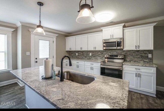 Building Photo - 209 Horton Ln
