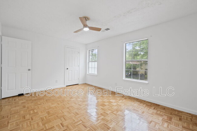 Building Photo - 1086 Huntington Ter SE