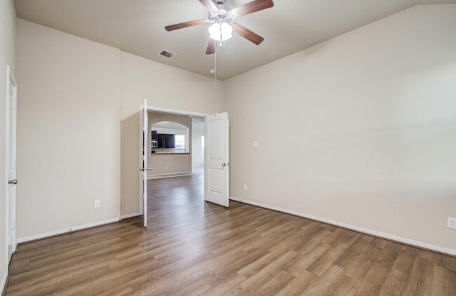 Building Photo - 3243 Aegean Dr