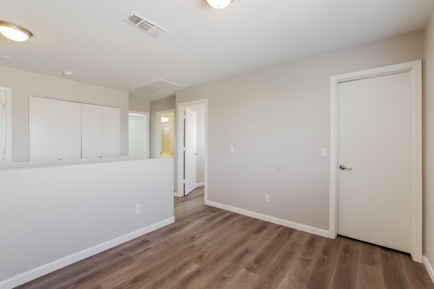 Building Photo - 12221 W Larkspur Rd