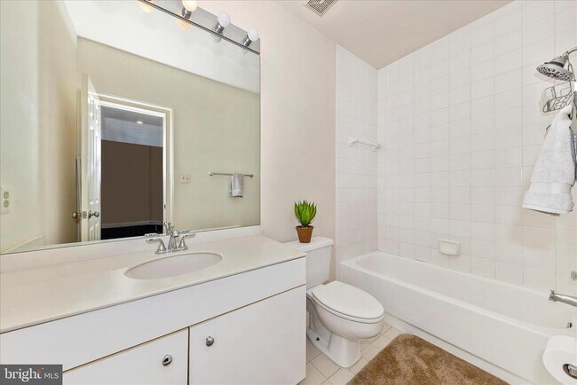 Building Photo - 9723 Beman Woods Way