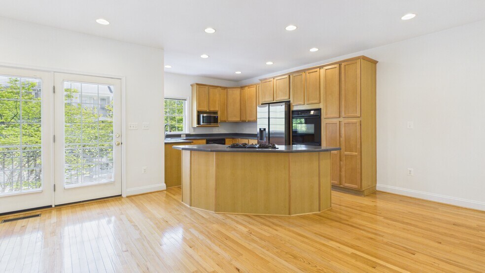 Building Photo - 25807 Turlough Ter