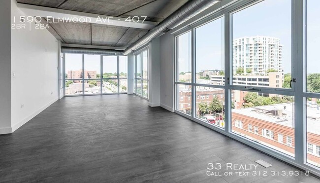 Building Photo - Centrum Evanston - Luxury 2 Bedroom 2 Bath