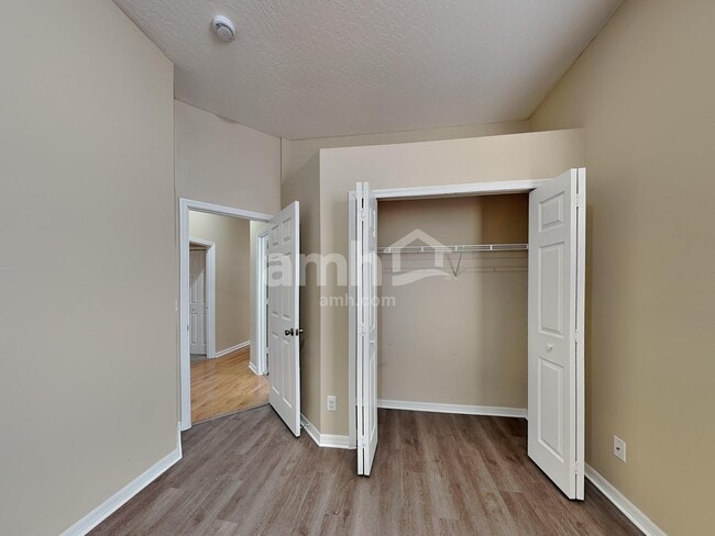 Building Photo - 2462 St Johns Ln