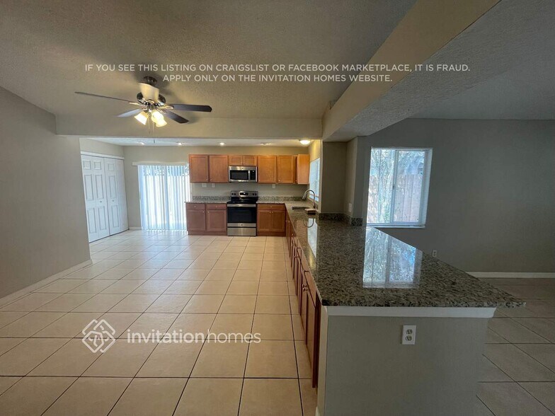 Building Photo - 1840 Candlestick Ct