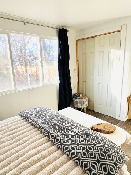 Building Photo - 1681 Dayton St