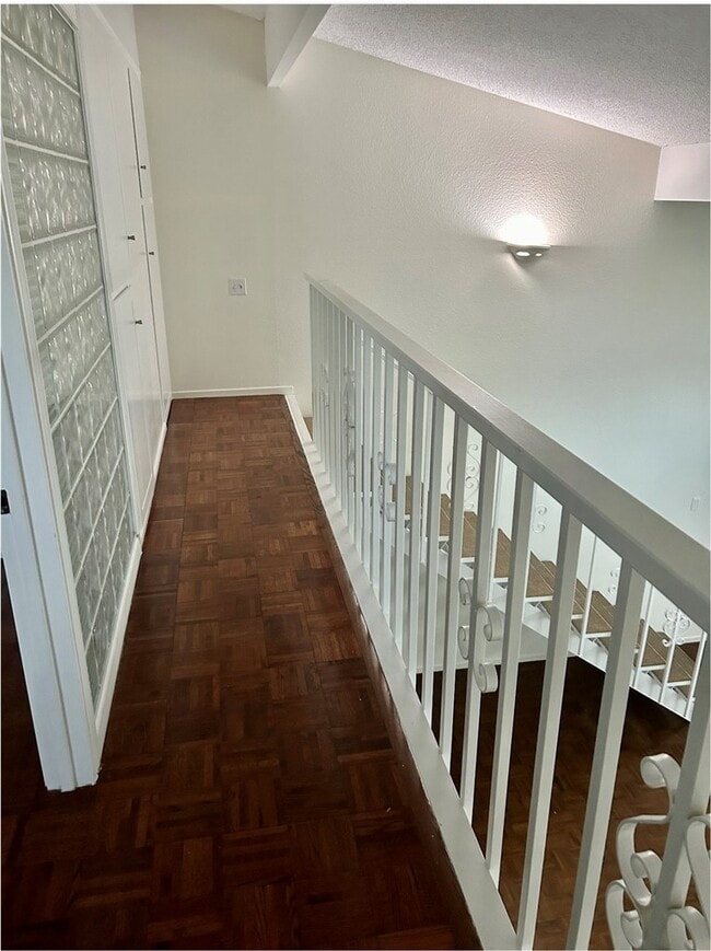 Building Photo - 706 Avenida Sevilla