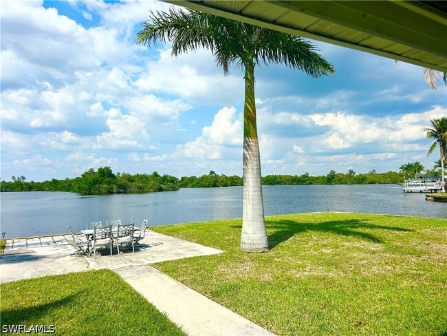 Building Photo - 337 Shore Dr