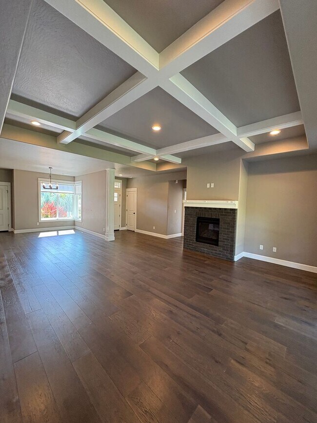 Building Photo - 426 Frontier Ct