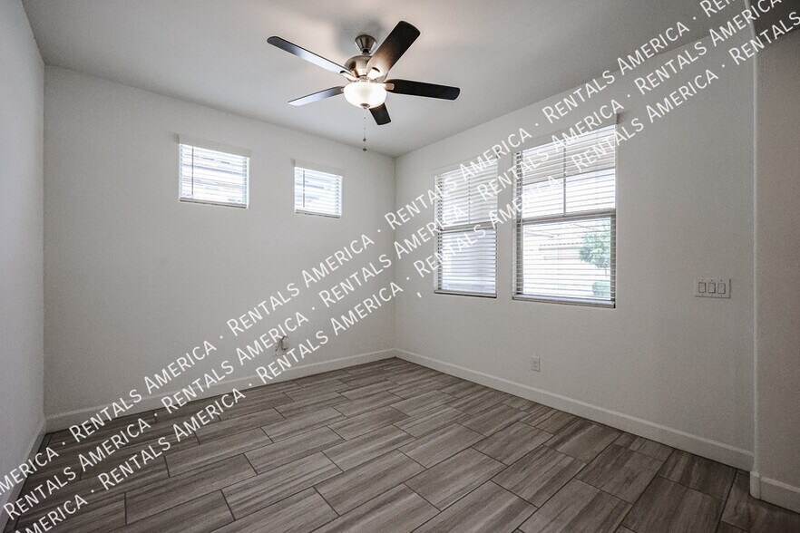 Building Photo - 2732 S Merit