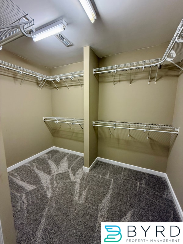Building Photo - 1529 Olde Sage Ct