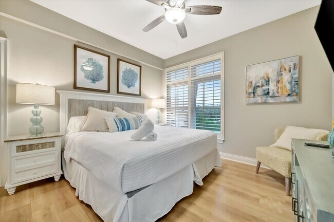 Building Photo - 6406 Gulf Dr