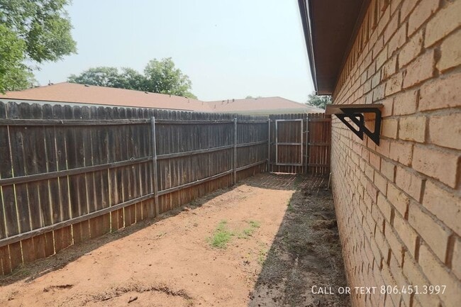 Building Photo - 3426 70th Dr