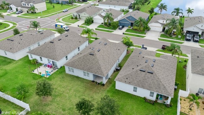 Building Photo - 2988 Gibraltar Blvd