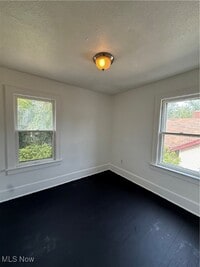 Building Photo - 1057 Joy Ave