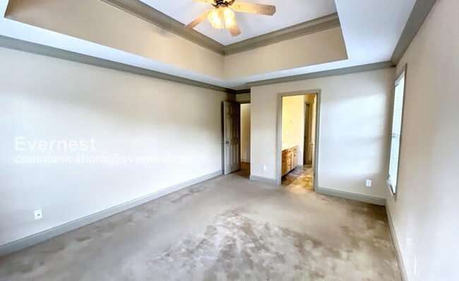 Building Photo - 6065 Gibbs Ln