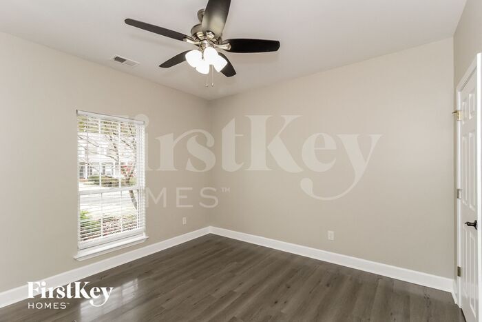 Building Photo - 32 Soapstone Ln