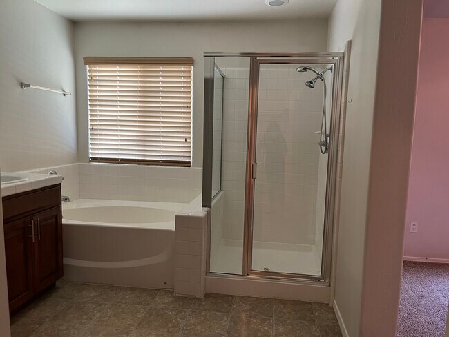 Building Photo - 1394 W Bella Oaks Way