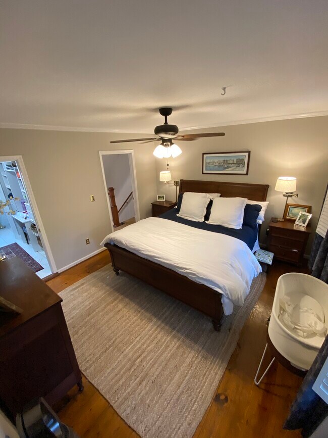 Master Bedroom - 145 W Hill St
