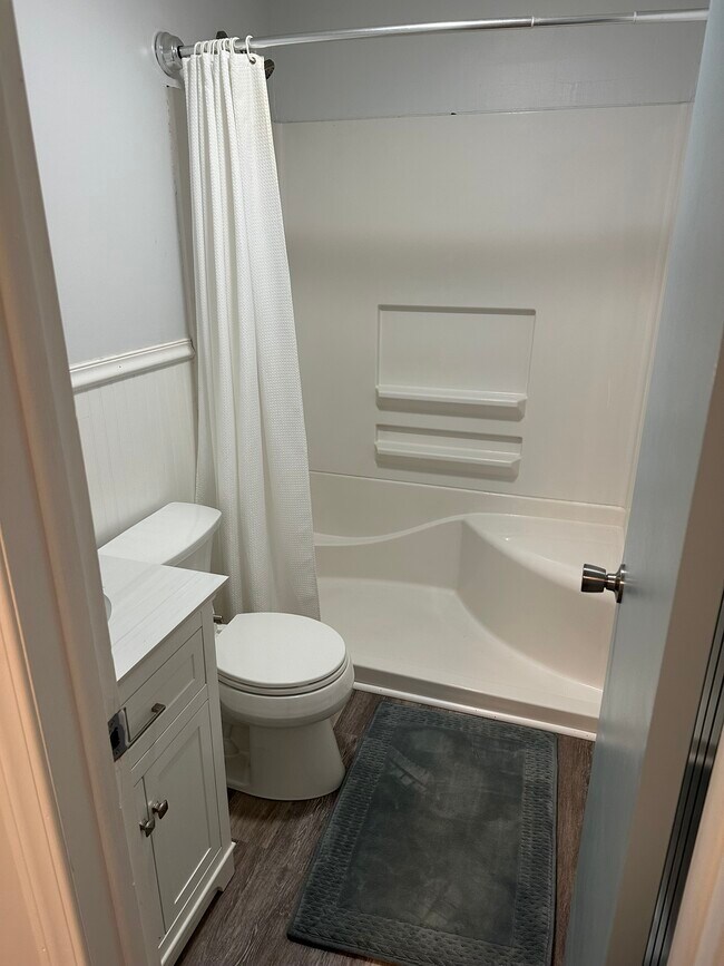 Building Photo - 108 S 22nd St