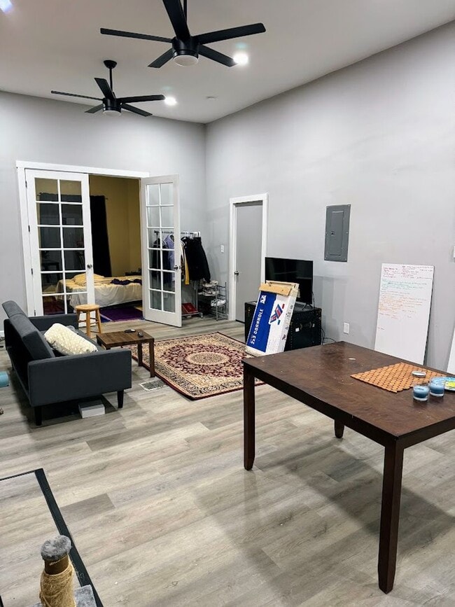 Building Photo - 3227 Dawson St