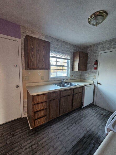 Building Photo - 248 Wessington Pl