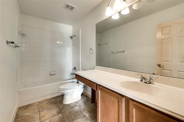 Building Photo - 12273 Hawk Creek Dr