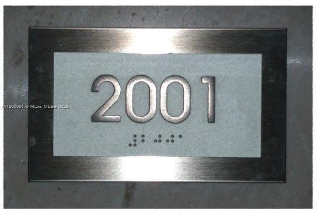 Building Photo - 901 Brickell Key Blvd