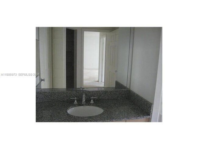 Building Photo - 2486 Centergate Dr