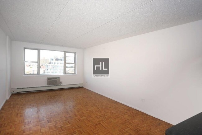 Building Photo - 303 Elizabeth St