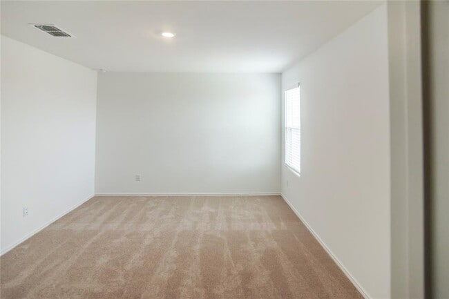 Building Photo - 112 Dollars Dr