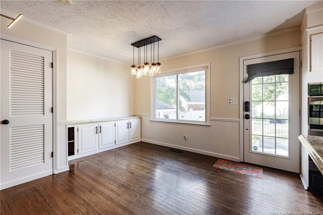 Building Photo - 2706 Colgate Dr