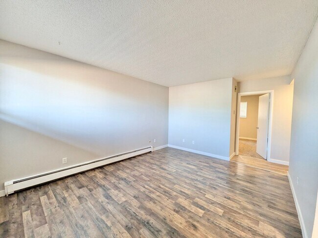 Interior Photo - Landmark Apartments