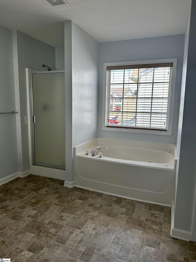 Building Photo - 205 Catalan St