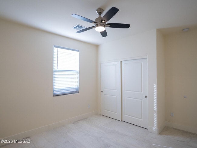 Building Photo - 1616 E Hedrick Dr