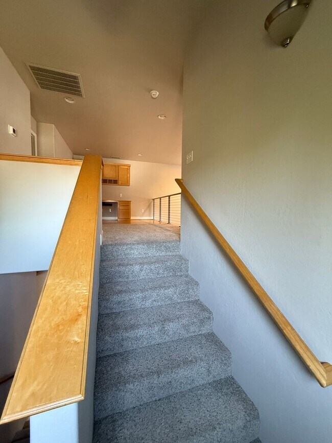 Building Photo - 3170 Juniper Ridge Dr