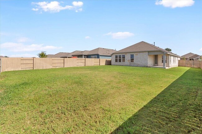 Building Photo - 122 Patrick Herndon Dr