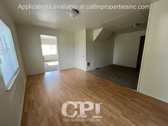 Building Photo - MOVE IN SPECIAL -  1/2 FIRST MONTHS RENT!!