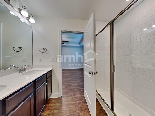 Building Photo - 308 West St