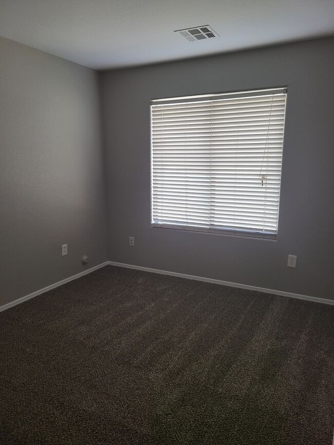 Building Photo - 19408 N Smith Dr