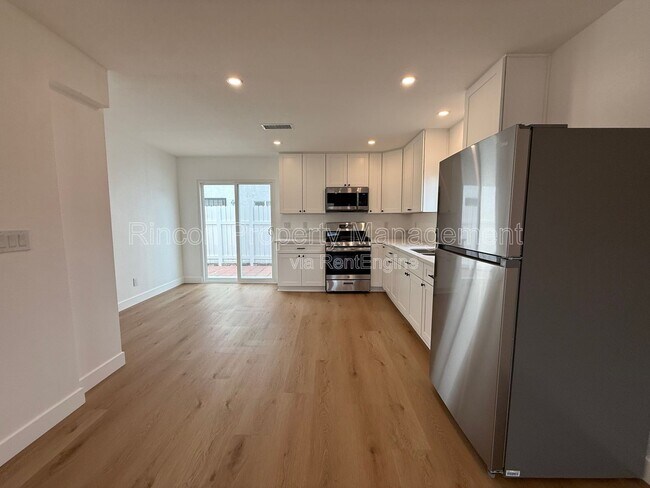 Building Photo - 607 Lemon Way