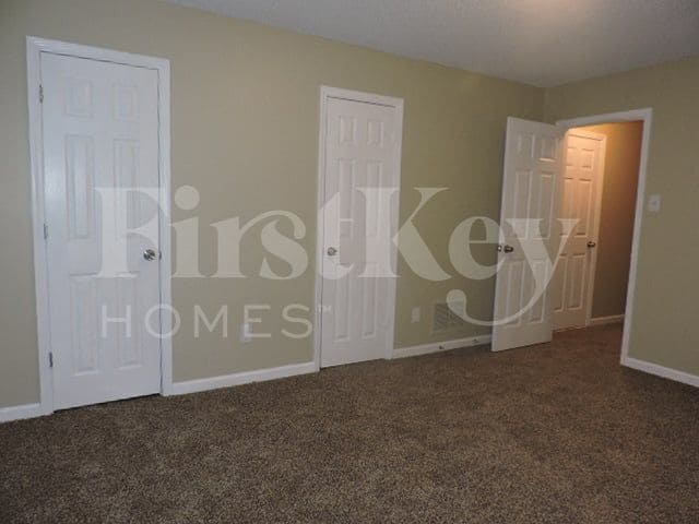 Building Photo - 2317 Curbertson St