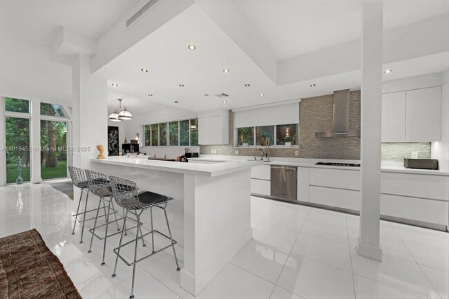 Building Photo - 3861 Kumquat Ave